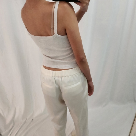 Aritzia Light Gray Tank Top - Picture 4 of 9